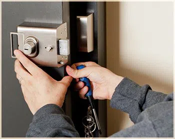Elite Locksmith Services Chicago, IL 312-973-4902 Elite Locksmith Services Chicago, IL 312-973-4902 - 17-emergency-locks-locksmith